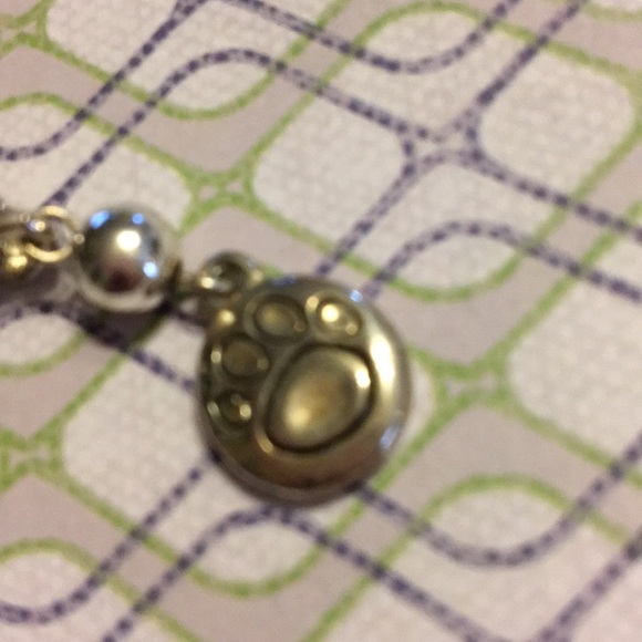 Cookie Lee paw print necklace and earrings set - Picture 6 of 6